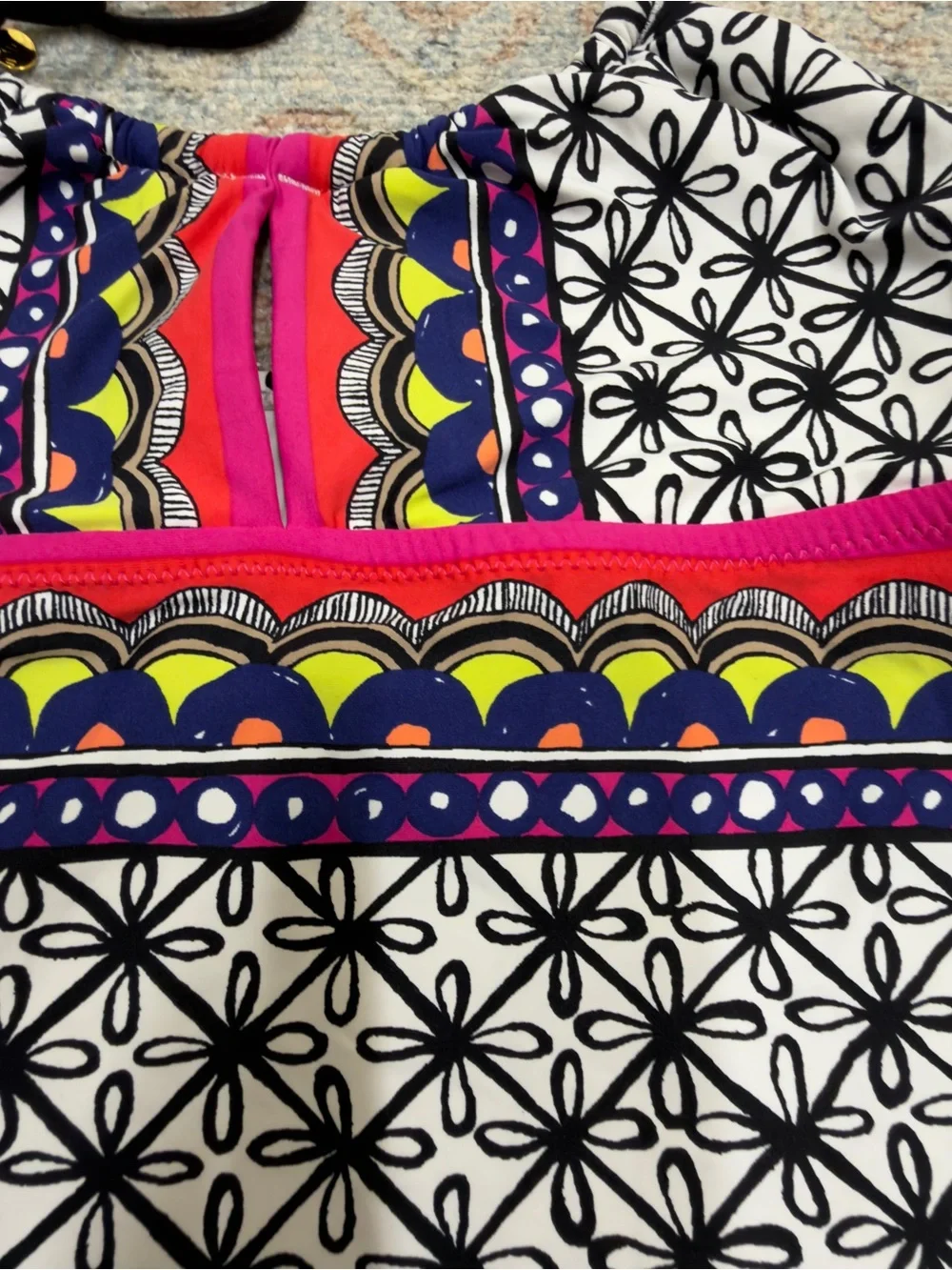 Trina Turk Tanzania Tankini top size 4